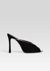 Ava Mule